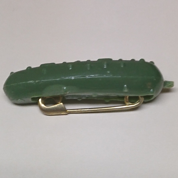 Vintage Heinz Pickle Pins (set of 2) - Picture 3 of 5